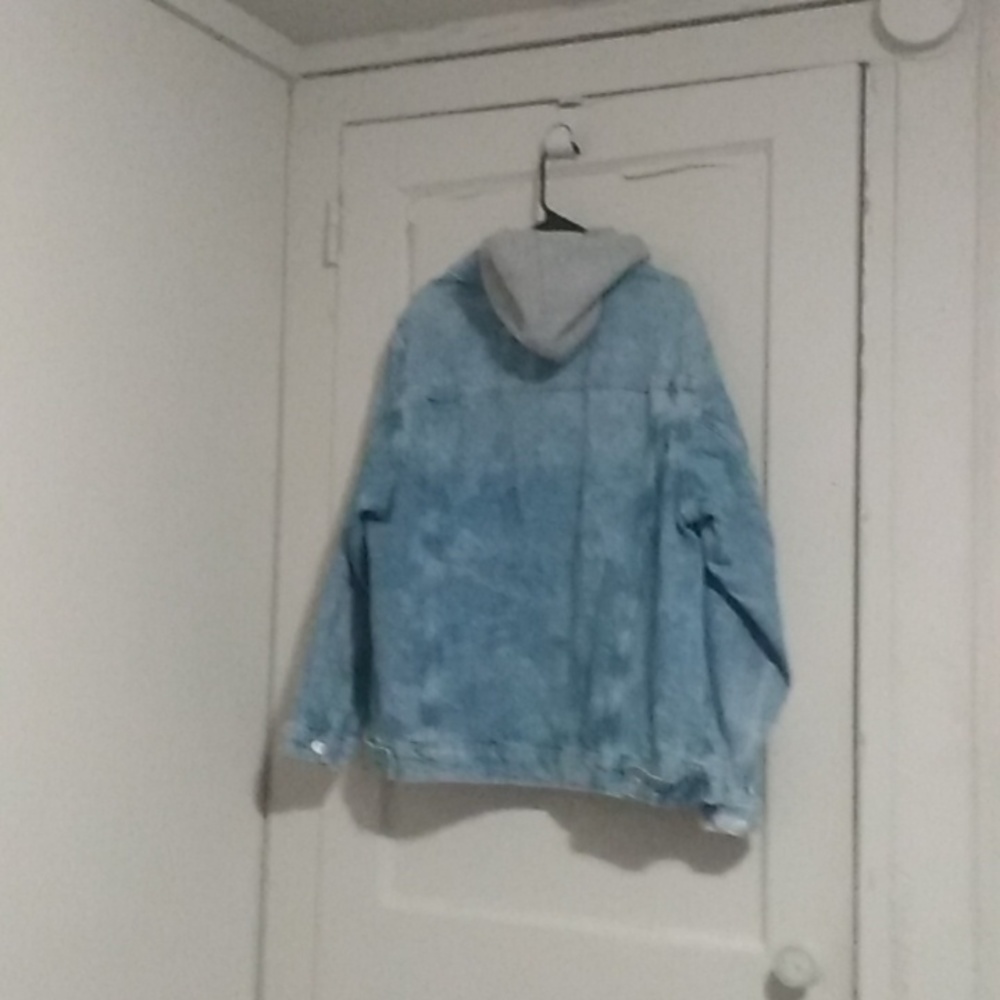 Jacket - Picture 2 of 3